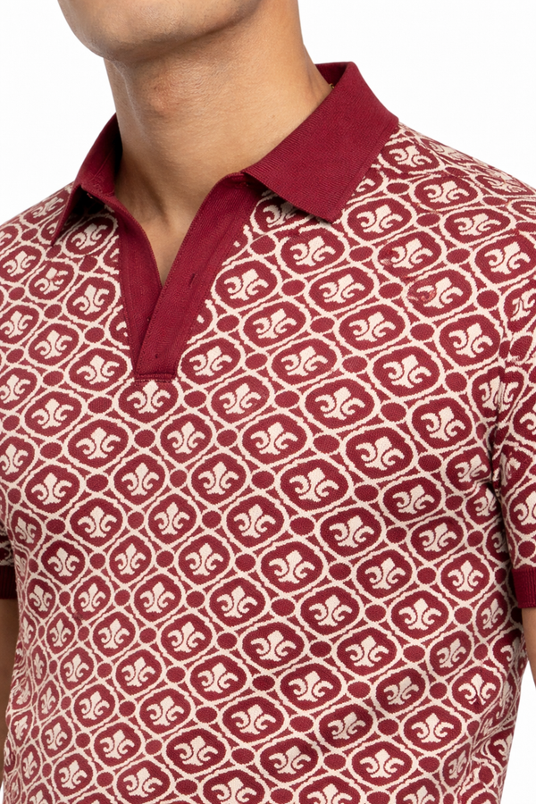 Red Collar Tshirt